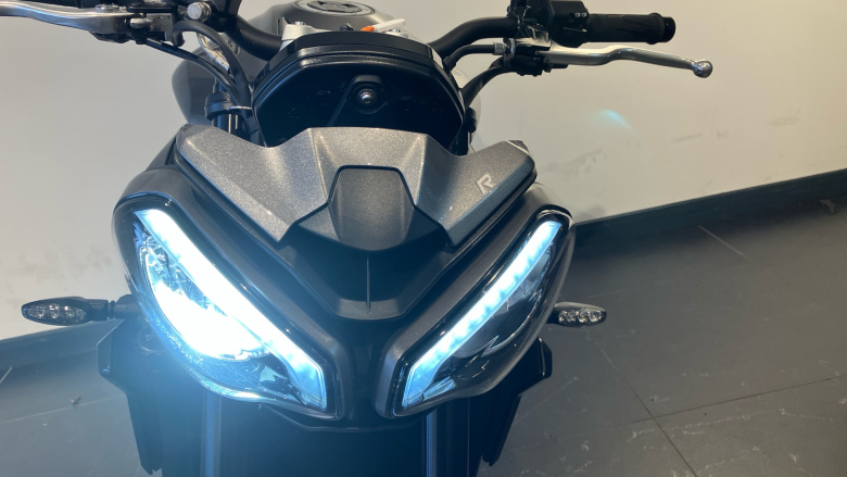 Triumph Street Triple R (23MY)